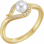 Freshwater Pearl & Diamond Ring .07 ctw